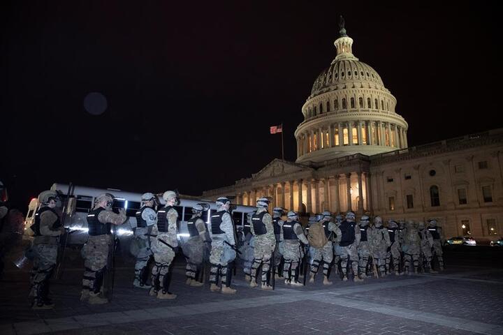 Informe del FBI alertó un día antes que habría una «guerra» en el Capitolio