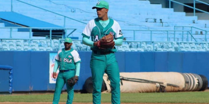 Siete jugadores cubanos aprovechan Mundial de béisbol para escapar del régimen