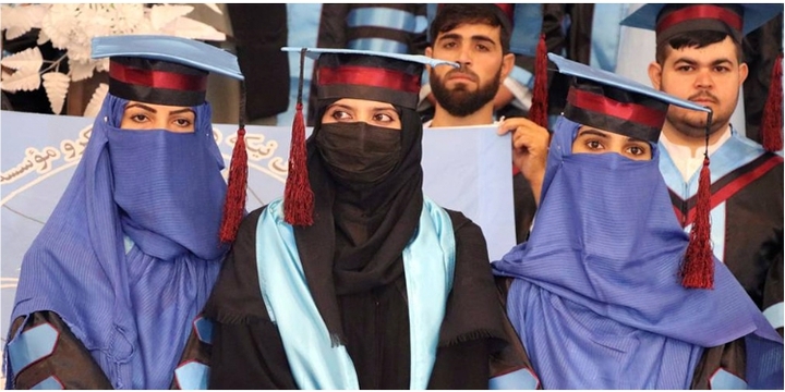 Malditos Talibanes prohíben a mujeres ir a la universidad: EEUU y la ONU reaccionan